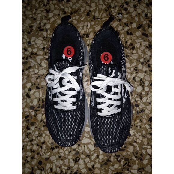 Levitate DNA sneaks  - Picture 7 of 9